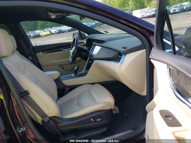 1GYKNBRS7JZ222147 Cadillac Xt5 Standard