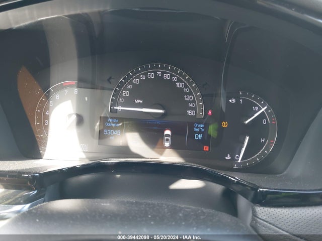 1GYKNBRS7JZ222147 Cadillac Xt5 Standard