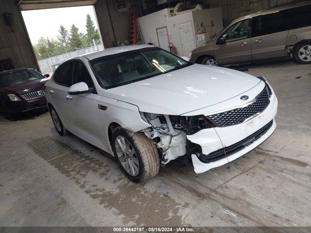 KIA OPTIMA EX 2018 5XXGU4L32JG227061 Image 1