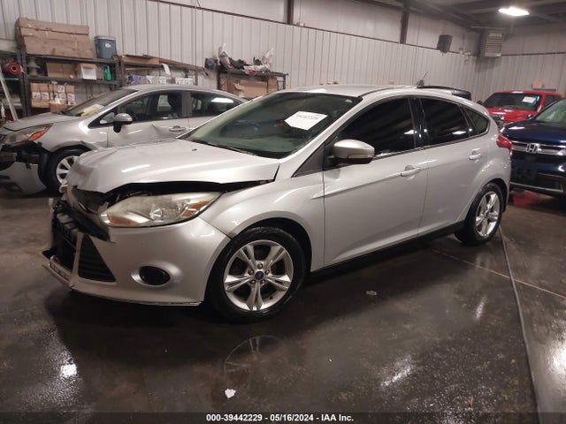 Ford FOCUS SE 2014 1FADP3K28EL234041 Image 2