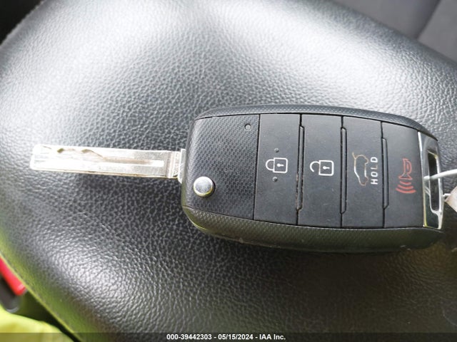 KIA Soul 2016 KNDJN2A26G7241595 Image 11