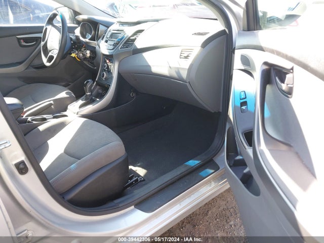 Hyundai ELANTRA SE 2015 5NPDH4AE9FH643051 Image 5
