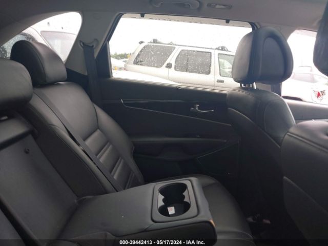 5XYPK4A52GG184596 KIA Sorento 3.3l Sx