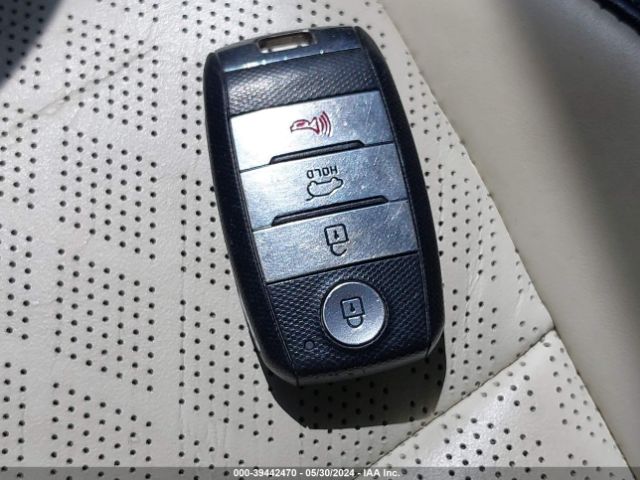 5XYPKDA59HG239093 KIA Sorento 3.3l Sxl