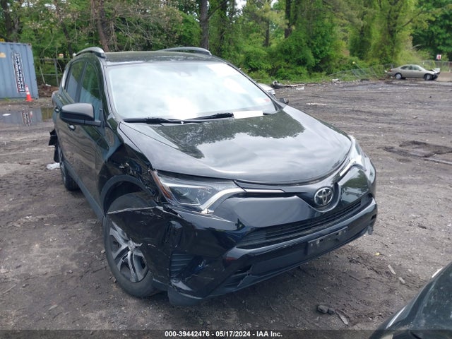 Toyota RAV4 LE 2018 2T3BFREV3JW832011 Image 12