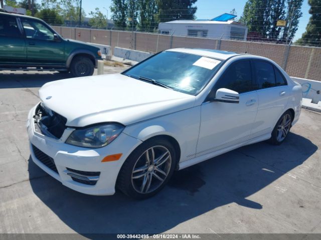 WDDGF4HB8EA932349 Mercedes-Benz C 250 Luxury/sport