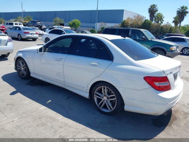 WDDGF4HB8EA932349 Mercedes-Benz C 250 Luxury/sport