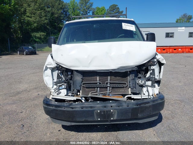 Chevrolet Express 2500 Work Van 2018 1GCWGAFG2J1311845 Image 12