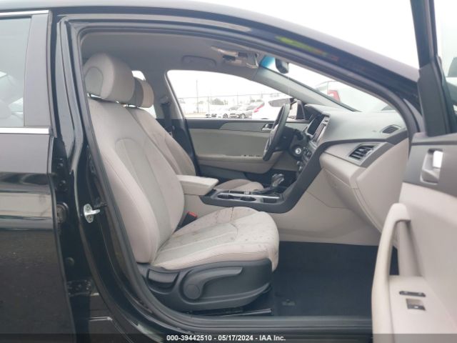 5NPE24AF1GH388878 Hyundai SONATA SE