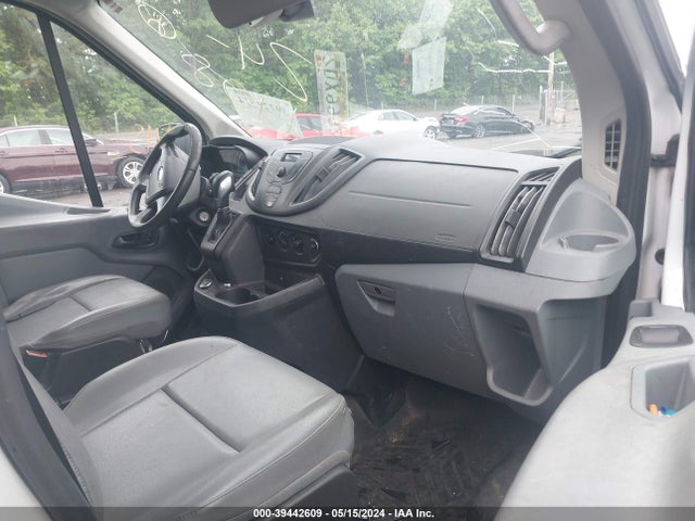 Ford Transit-150 2018 1FTYE1CM6JKA84162 Image 5