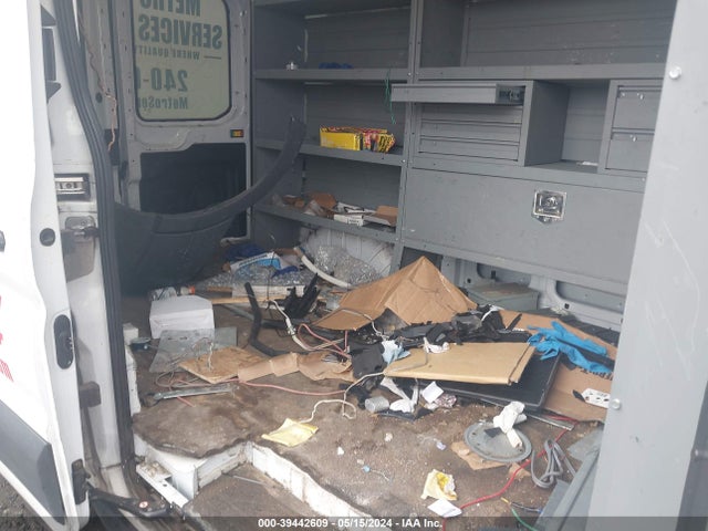 Ford Transit-150 2018 1FTYE1CM6JKA84162 Image 8