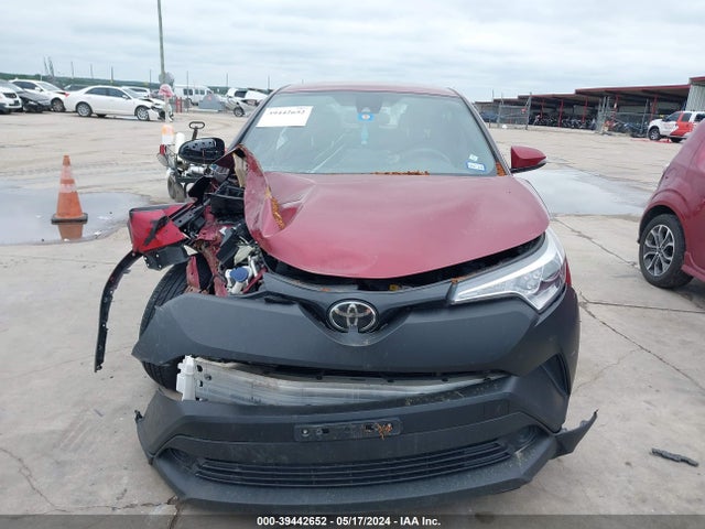 Toyota C-HR LE 2019 NMTKHMBX8KR090340 Image 12