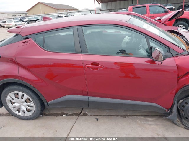 Toyota C-HR LE 2019 NMTKHMBX8KR090340 Image 13
