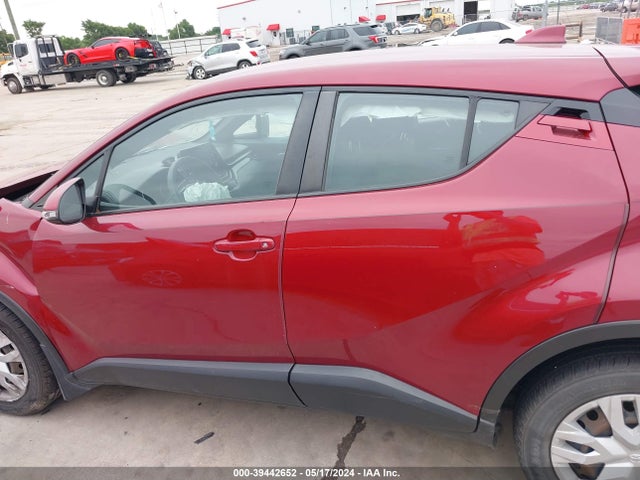 Toyota C-HR LE 2019 NMTKHMBX8KR090340 Image 14