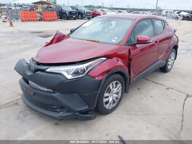 Toyota C-HR LE 2019 NMTKHMBX8KR090340 Image 2