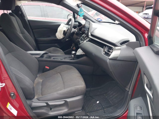 Toyota C-HR LE 2019 NMTKHMBX8KR090340 Image 5