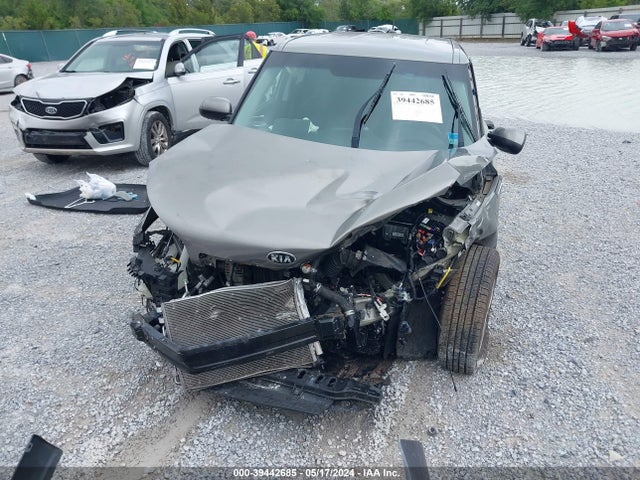 KIA Soul 2016 KNDJN2A2XG7330246 Image 13