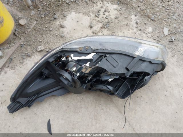 1FADP3N28JL283312 Ford Focus Titanium