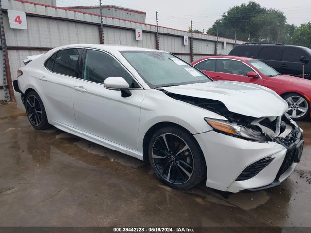 Toyota CAMRY XSE 2019 4T1B61HK4KU718290 main image