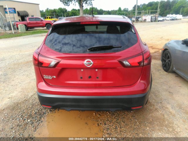 JN1BJ1CPXJW180139 Nissan Rogue Sport S