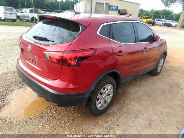 JN1BJ1CPXJW180139 Nissan Rogue Sport S