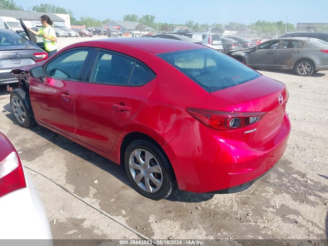 Продажа на аукционе авто 2015 Mazda Mazda3 I Sport, vin: 3MZBM1U76FM134895, номер лота: 39442803