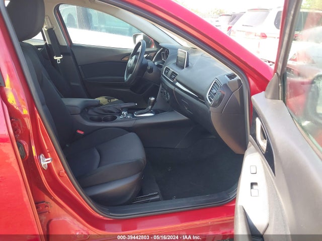 Продажа на аукционе авто 2015 Mazda Mazda3 I Sport, vin: 3MZBM1U76FM134895, номер лота: 39442803