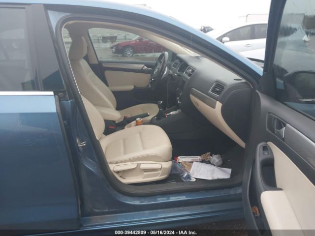 3VWB67AJ2HM393688 Volkswagen Jetta 1.4t Se