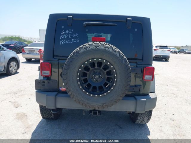 1C4BJWDG6FL687668 Jeep Wrangler Unlimited Sport