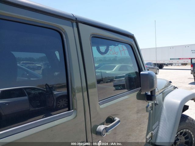 1C4BJWDG6FL687668 Jeep Wrangler Unlimited Sport