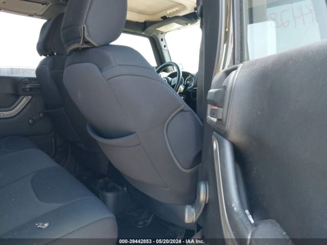 1C4BJWDG6FL687668 Jeep Wrangler Unlimited Sport