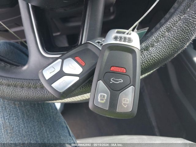 WAUANCF59JA067523 Audi A5 2.0t Premium