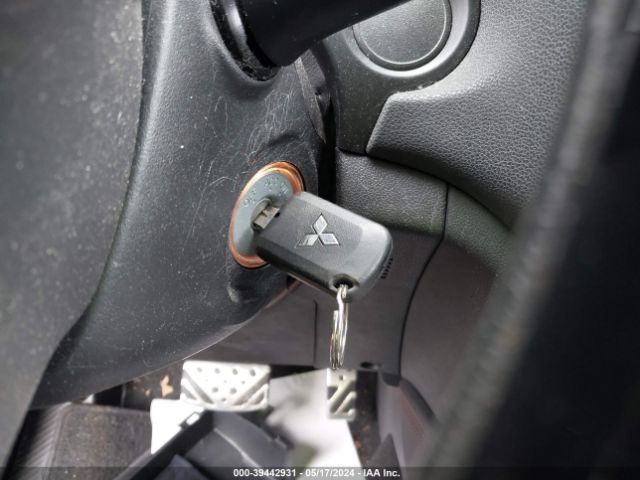 JA4AP3AU2JU009614 Mitsubishi Outlander Sport 2.0 Le