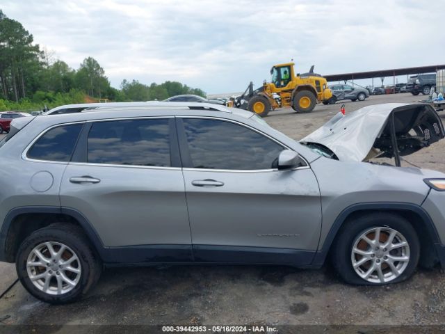 1C4PJLCB5GW149196 Jeep Cherokee Latitude