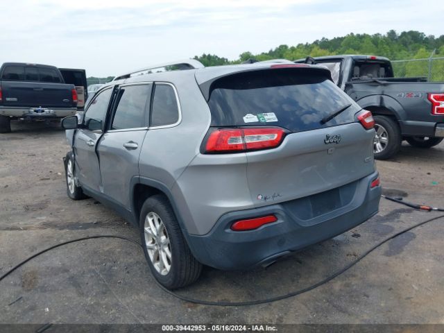 1C4PJLCB5GW149196 Jeep Cherokee Latitude
