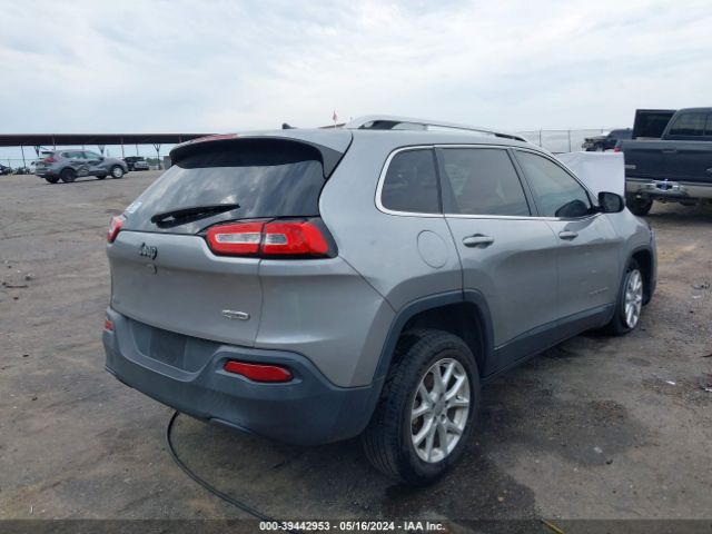 1C4PJLCB5GW149196 Jeep Cherokee Latitude