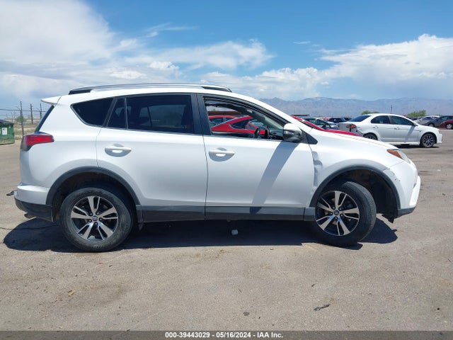 Toyota Rav4 Xle 2018 2T3RFREV6JW791226 Image 13