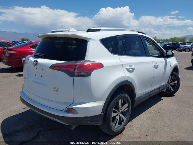 Toyota Rav4 Xle 2018 2T3RFREV6JW791226 Image 4
