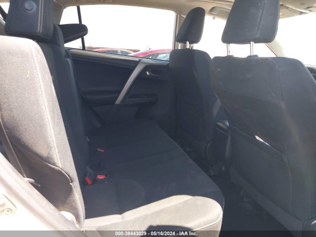 Toyota Rav4 Xle 2018 2T3RFREV6JW791226 Image 8