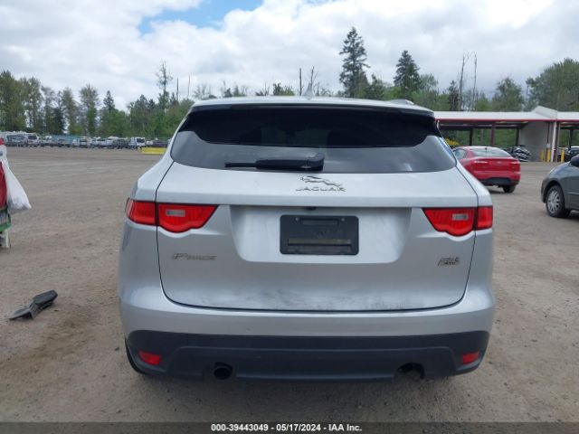 SADCJ2FX7JA269395 Jaguar F-pace 25t Premium