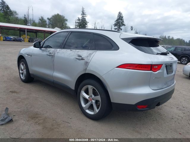 SADCJ2FX7JA269395 Jaguar F-pace 25t Premium