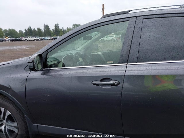 Toyota RAV4 LE 2016 JTMBFREV7GJ085634 Image 14