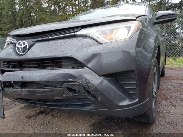 Toyota RAV4 LE 2016 JTMBFREV7GJ085634 Image 18