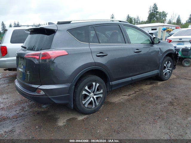 Toyota RAV4 LE 2016 JTMBFREV7GJ085634 Image 4