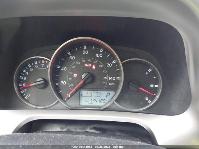 Toyota RAV4 LE 2016 JTMBFREV7GJ085634 Image 7