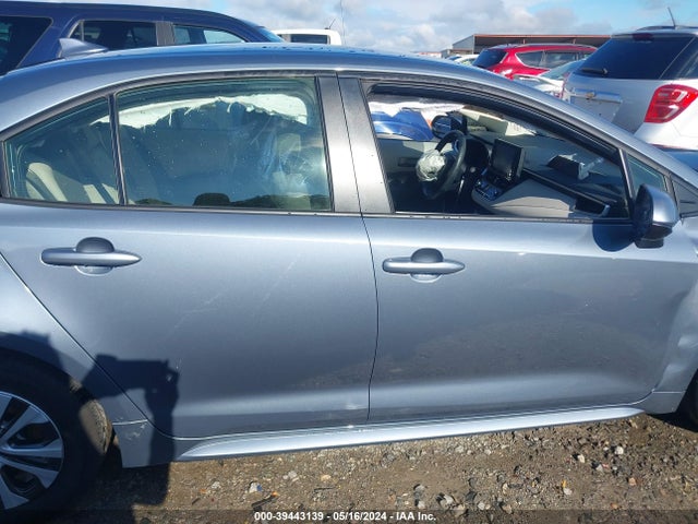 Toyota Corolla Hybrid Le 2022 JTDEAMDEXN3003350 Image 14