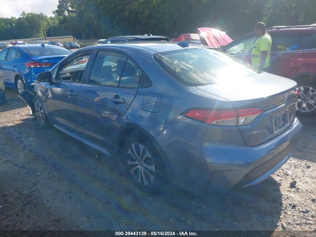 Toyota Corolla Hybrid Le 2022 JTDEAMDEXN3003350 Image 3