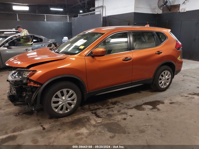 Nissan ROGUE S 2017 JN8AT2MV6HW000577 Image 15