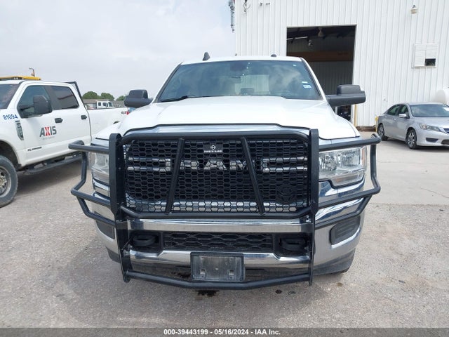 3C6UR5DL5MG628475 RAM 2500 Big Horn  4x4 6'4 Box