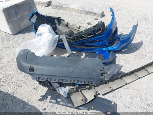 3C4NJCBB0KT637057 Jeep Compass Sun And Wheel Fwd